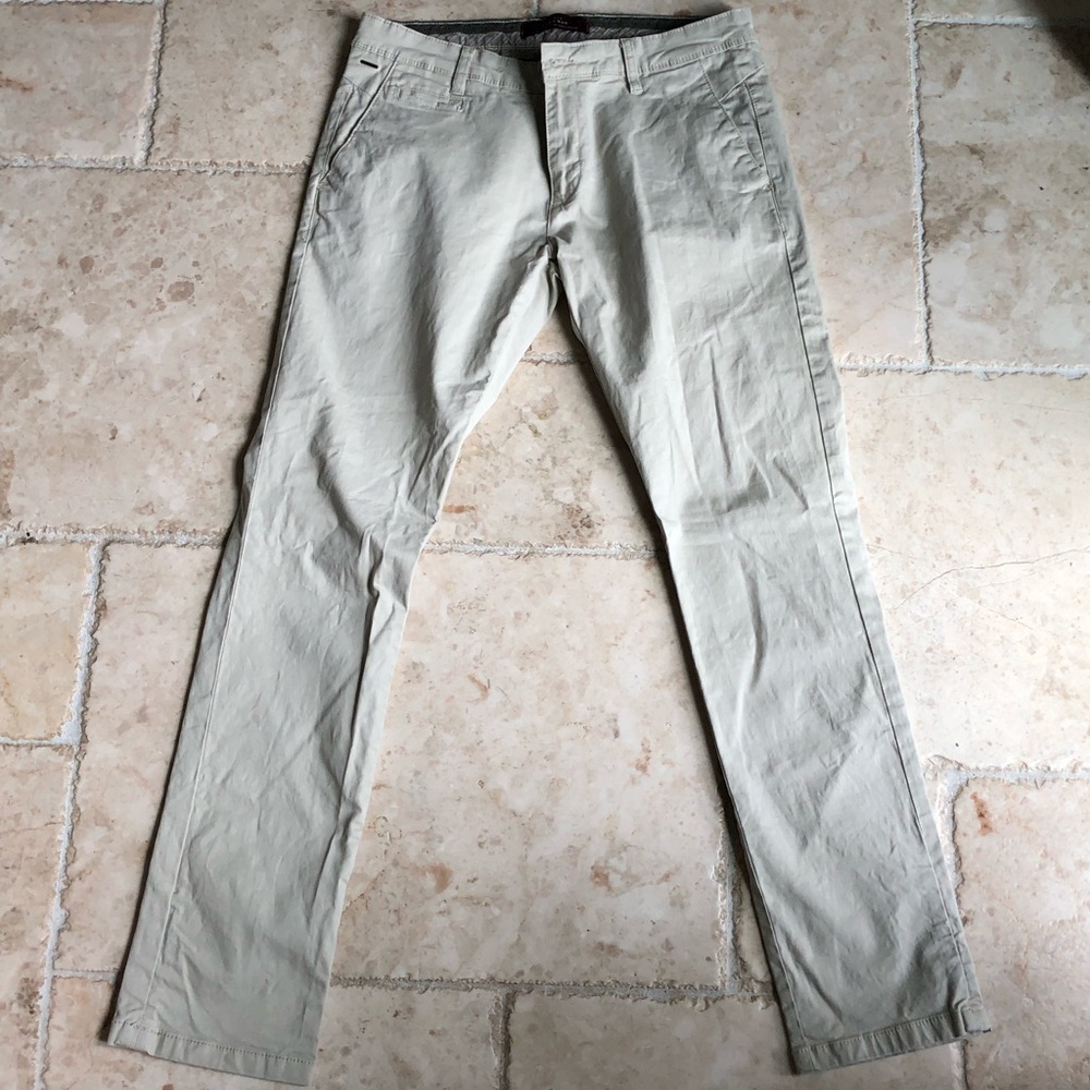 Zara Men’s 32x32 Chinos